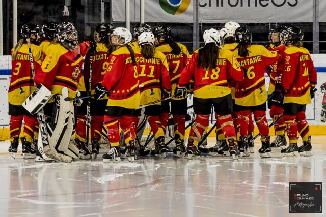 Photo hockey reportage Carré final Féminin élite : Tours et Cergy marquent leur territoire.