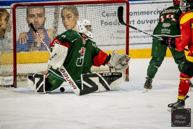 Photo hockey reportage Carré final Féminin élite : Tours et Cergy marquent leur territoire.
