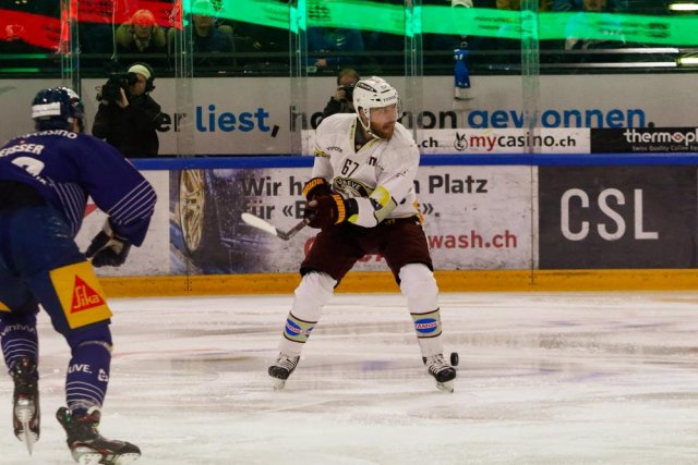 Photo hockey match Zug - Genève le 02/04/2023