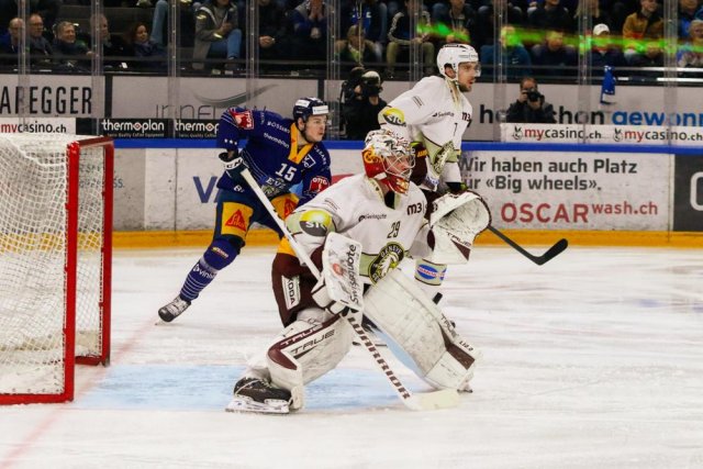 Photo hockey match Zug - Genève le 02/04/2023
