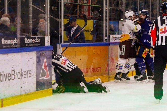 Photo hockey match Zug - Genève le 02/04/2023