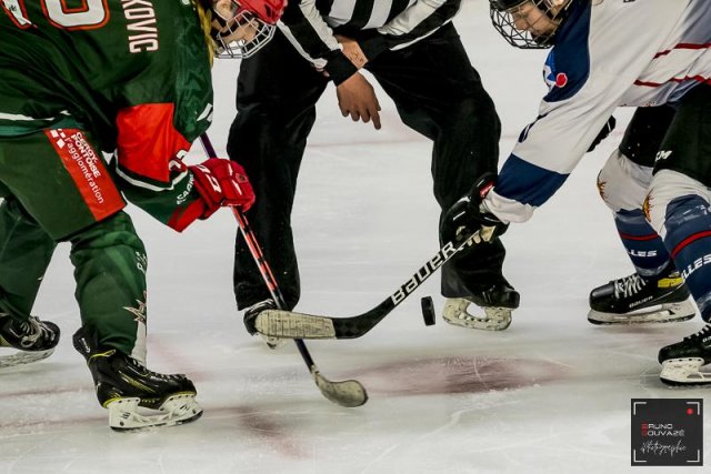 Photo hockey reportage Carré final Féminin élite : Tours et Cergy s’offrent une finale