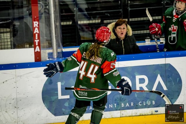 Photo hockey reportage Carré final Féminin élite : Tours et Cergy s’offrent une finale