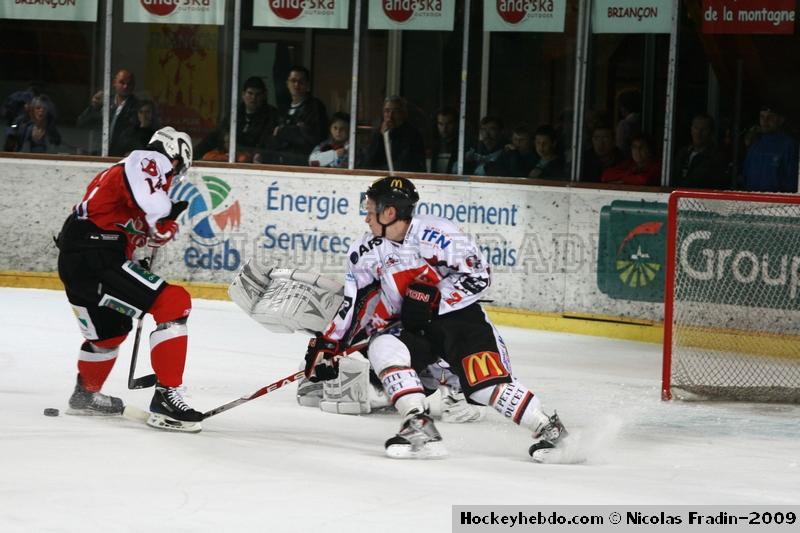 Briançon  6 - 3 Amiens 