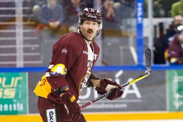 Photo hockey match Genève - Bienne le 15/04/2023