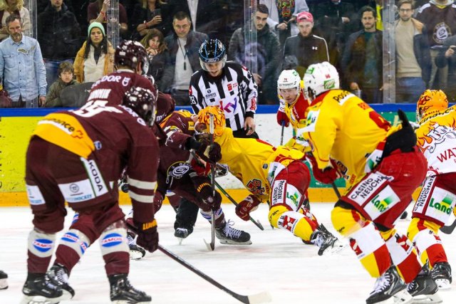 Photo hockey match Genève - Bienne le 15/04/2023