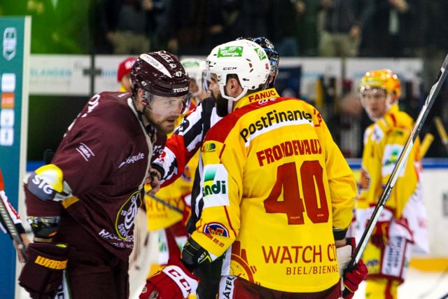 Photo hockey match Genève - Bienne le 15/04/2023