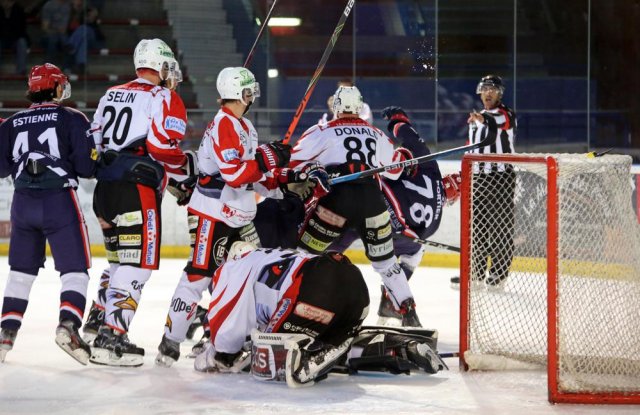 Photo hockey match Lyon - La Roche-sur-Yon le 08/05/2023