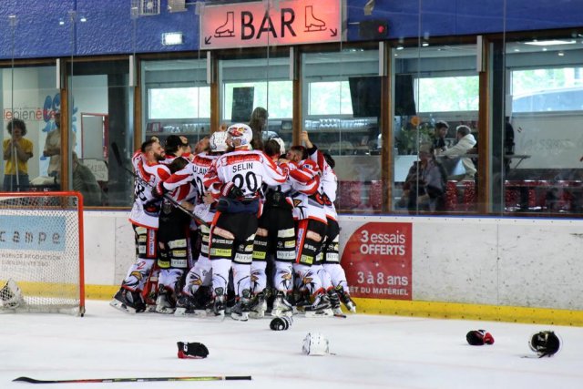 Photo hockey match Lyon - La Roche-sur-Yon le 08/05/2023