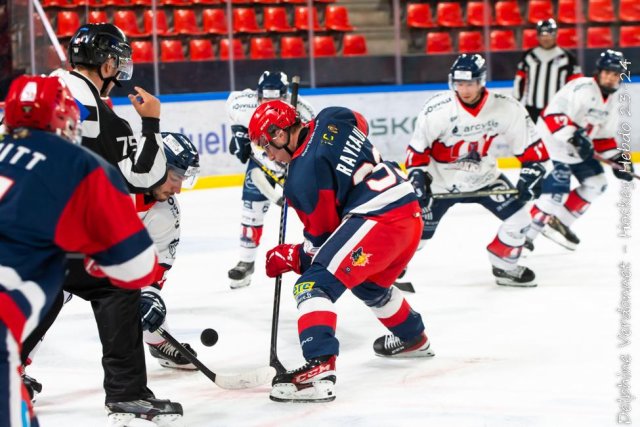 Photo hockey reportage U20 Grenoble démarre parfaitement la saison