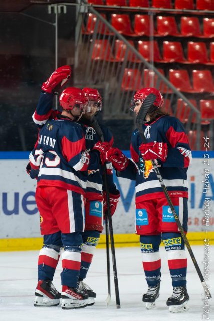 Photo hockey reportage U20 Grenoble démarre parfaitement la saison