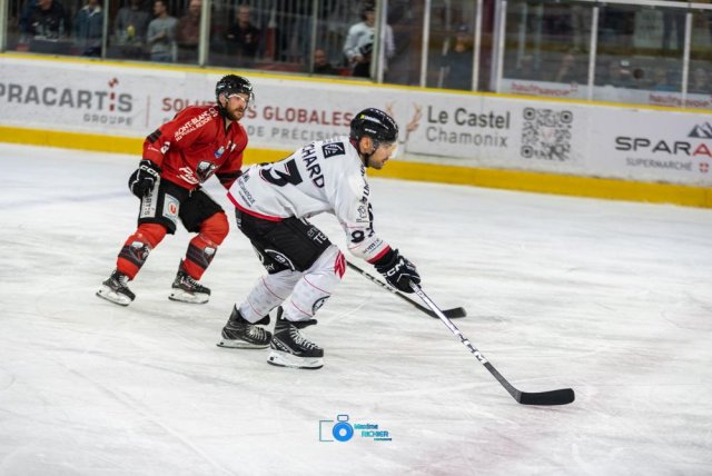 Photo hockey match Chamonix  - Amiens  le 15/09/2023