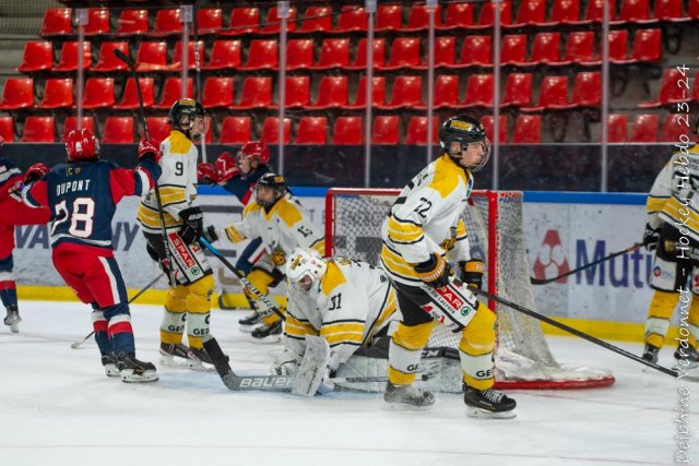 Photo hockey reportage U20 - Grenoble déroule face à Rouen