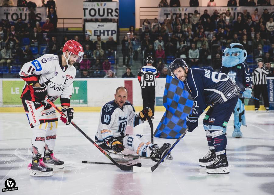 Tours  2 - 3 Cholet 