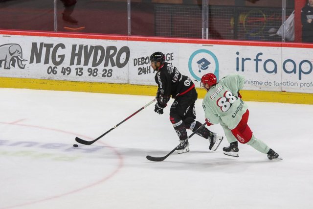 Photo hockey match Amiens  - Cergy-Pontoise le 13/10/2023