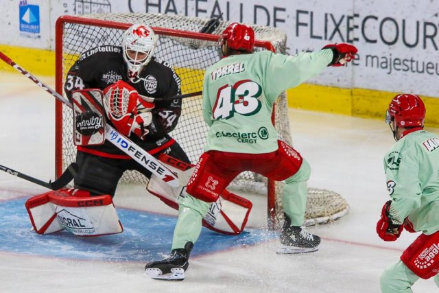 Photo hockey match Amiens  - Cergy-Pontoise le 13/10/2023