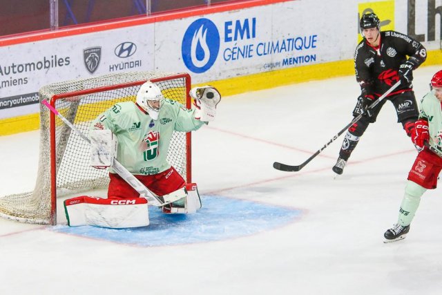 Photo hockey match Amiens  - Cergy-Pontoise le 13/10/2023