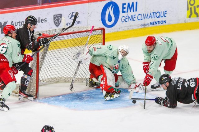 Photo hockey match Amiens  - Cergy-Pontoise le 13/10/2023