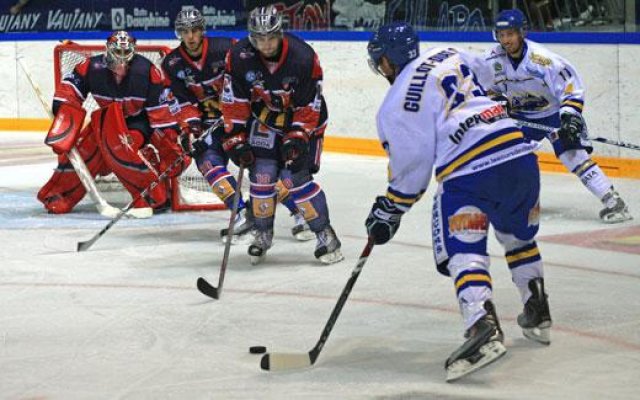 Photo hockey match Grenoble  - Villard-de-Lans le 03/10/2009
