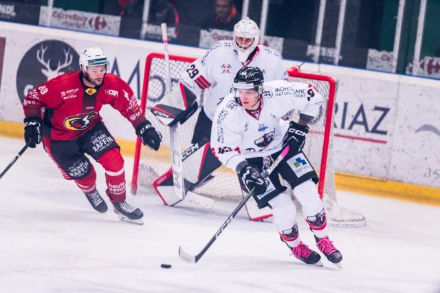Photo hockey match Morzine-Avoriaz - Chamonix  le 25/10/2023