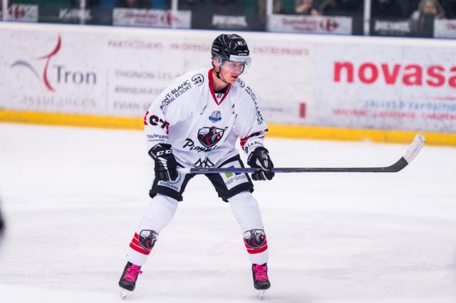 Photo hockey match Morzine-Avoriaz - Chamonix  le 25/10/2023