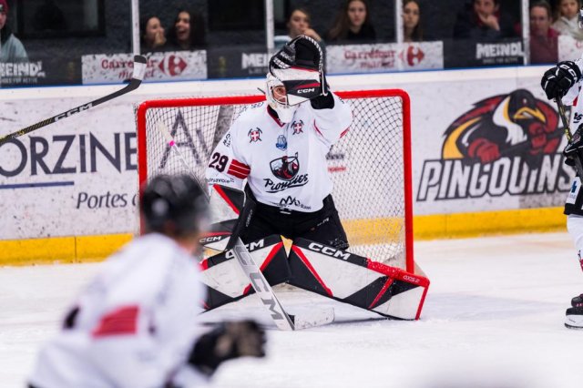 Photo hockey match Morzine-Avoriaz - Chamonix  le 25/10/2023