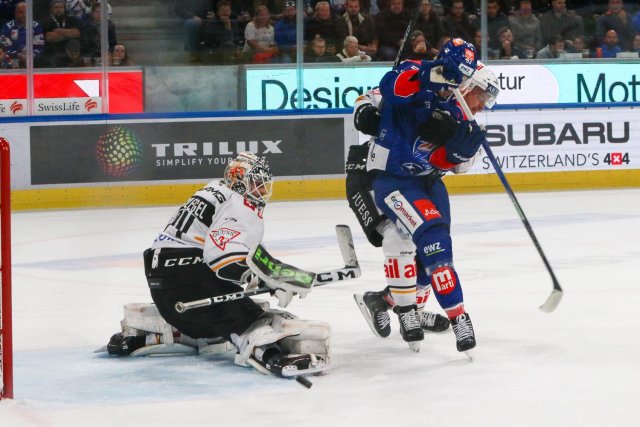 Photo hockey match Zürich - Lugano le 27/10/2023