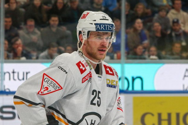 Photo hockey match Zürich - Lugano le 27/10/2023