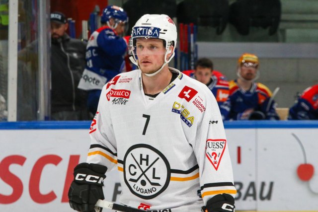 Photo hockey match Zürich - Lugano le 27/10/2023