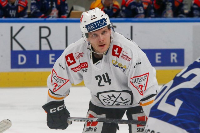 Photo hockey match Zürich - Lugano le 27/10/2023