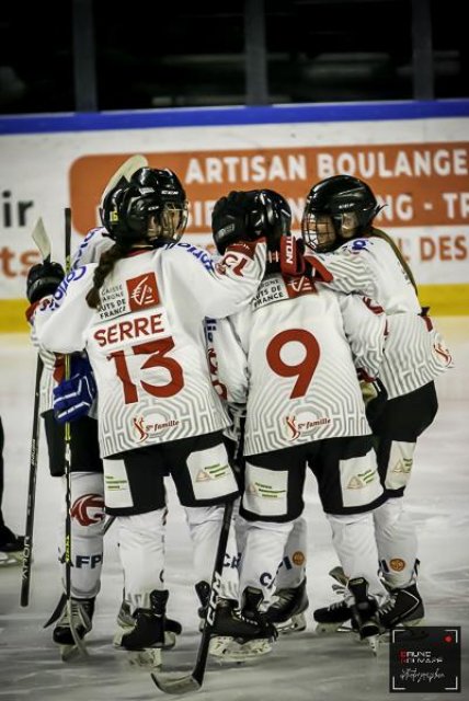 Photo hockey match Cergy-Pontoise / Féminin - Amiens / Féminin le 11/11/2023