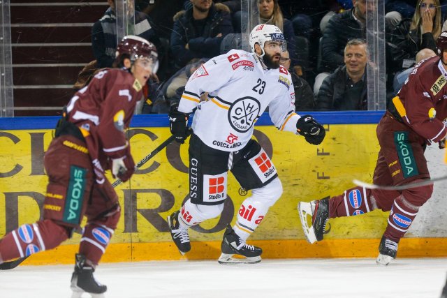 Photo hockey match Genève - Lugano le 17/11/2023
