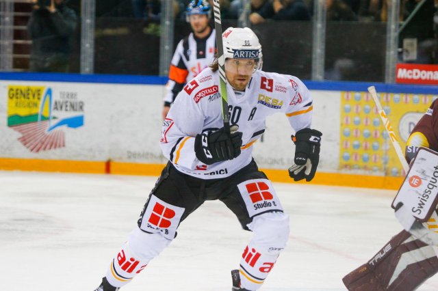 Photo hockey match Genève - Lugano le 17/11/2023