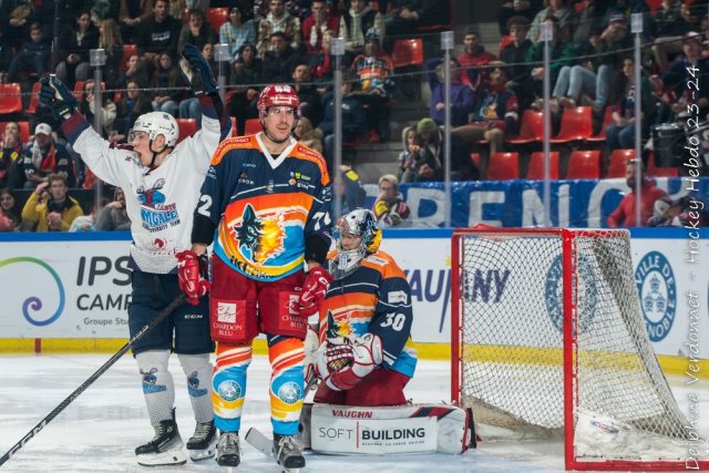 Photo hockey match Grenoble  - Zemgale  le 17/11/2023