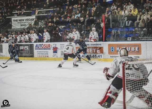 Photo hockey match Tours  - Amiens  le 15/11/2023