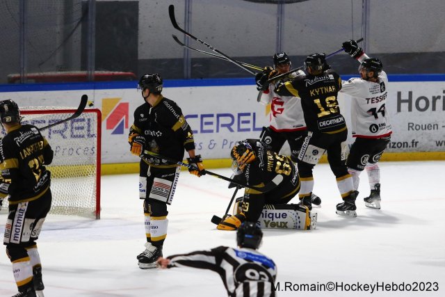 Photo hockey match Rouen - Amiens  le 17/11/2023