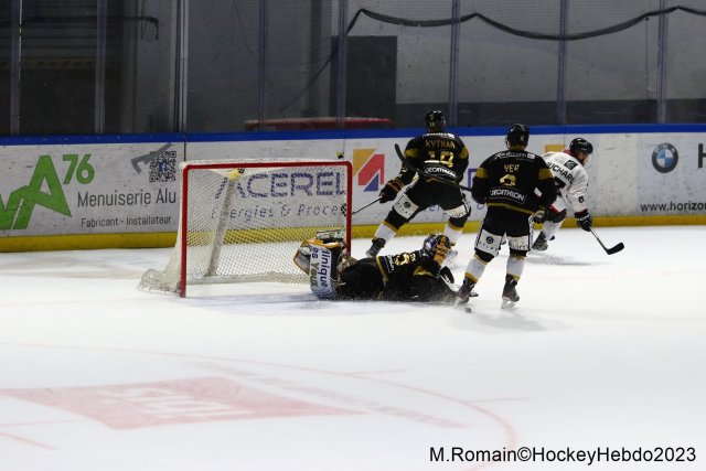 Photo hockey match Rouen - Amiens  le 17/11/2023