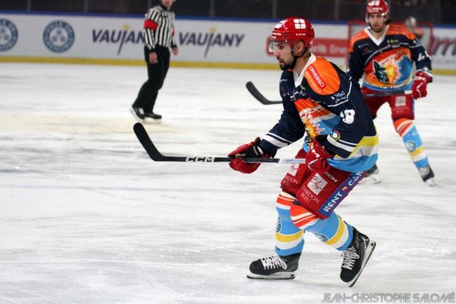 Photo hockey match Grenoble  - Zemgale  le 17/11/2023