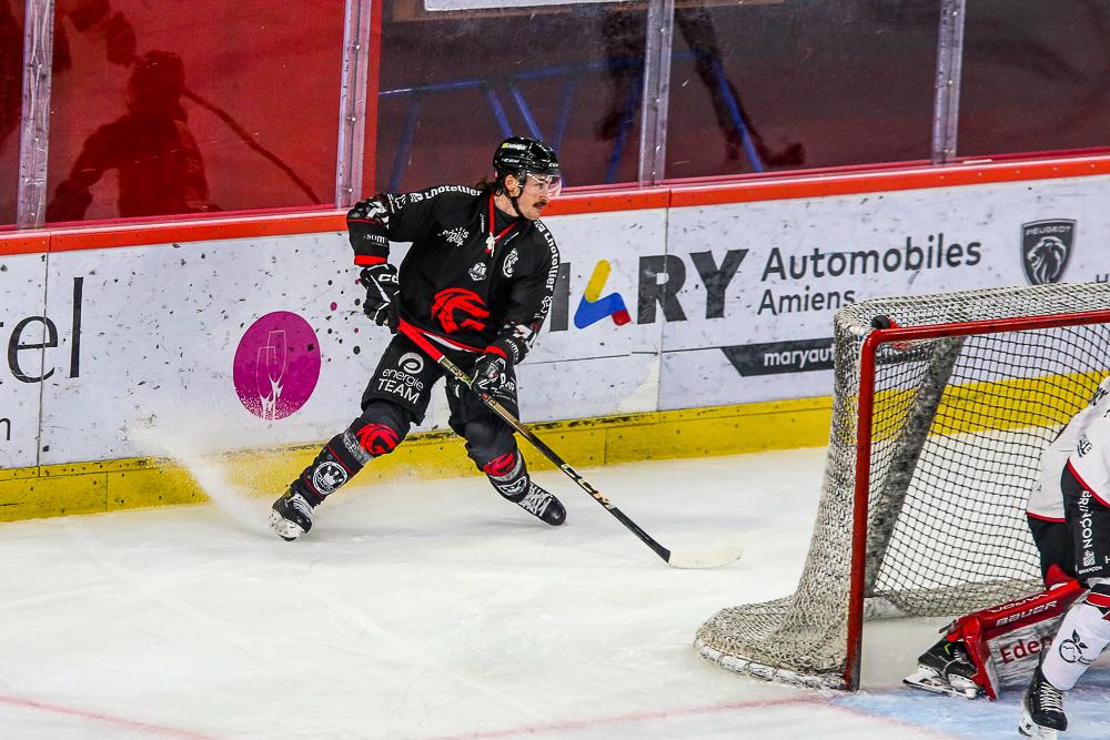 Amiens  7 - 4 Briançon 