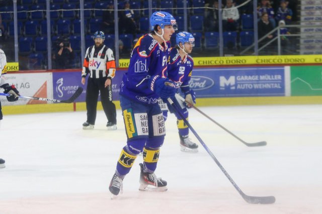 Photo hockey match Kloten - Fribourg le 24/11/2023