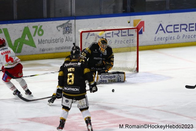 Photo hockey match Rouen - Grenoble  le 28/11/2023