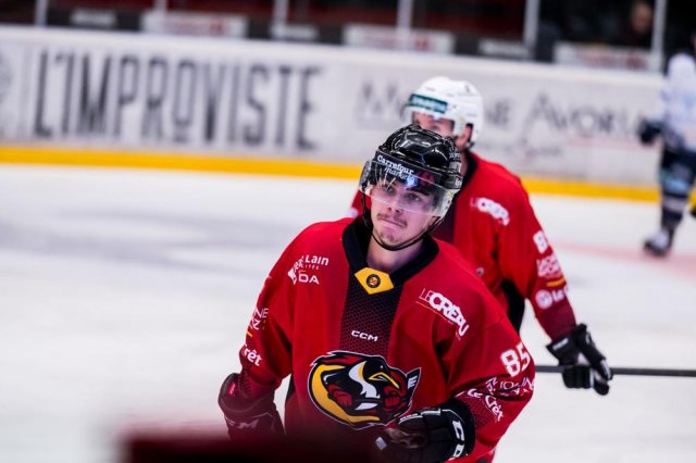 Photo hockey match Morzine-Avoriaz - Tours  le 02/12/2023