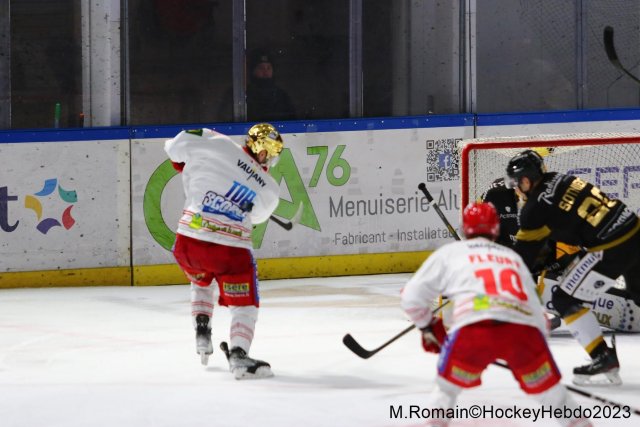 Photo hockey match Rouen - Grenoble  le 05/12/2023