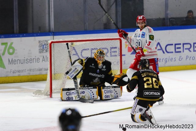 Photo hockey match Rouen - Grenoble  le 05/12/2023