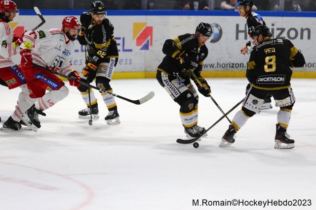 Photo hockey match Rouen - Grenoble  le 05/12/2023