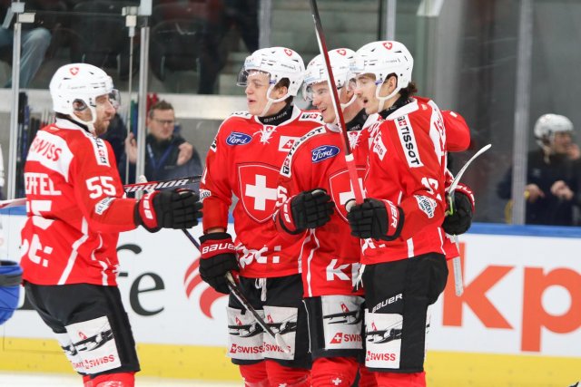 Photo hockey match Switzerland - Czech Republic le 16/12/2023