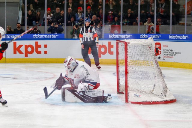 Photo hockey match Switzerland - Czech Republic le 16/12/2023