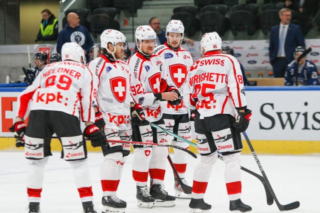 Photo hockey match Switzerland - Finland le 17/12/2023