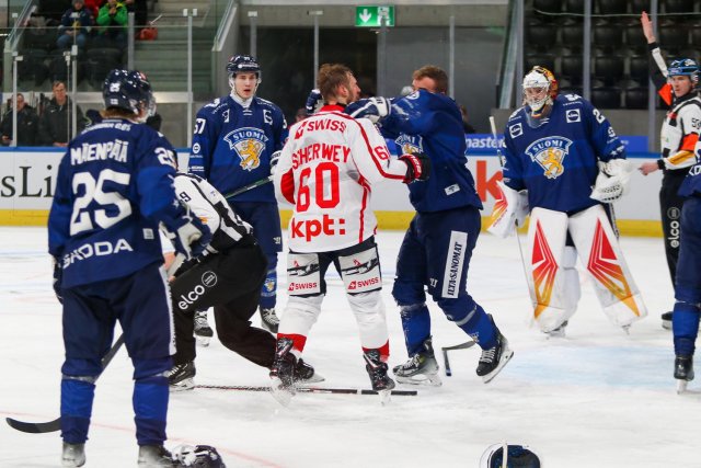 Photo hockey match Switzerland - Finland le 17/12/2023