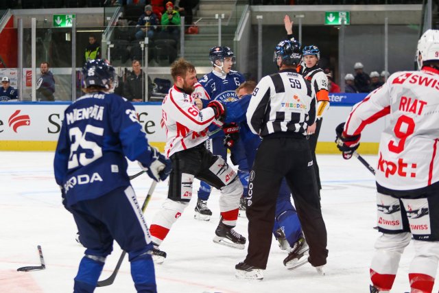 Photo hockey match Switzerland - Finland le 17/12/2023